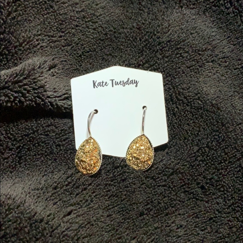 Mustard/Gold Druzy Dangle w/ Silver setting